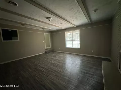 3118 Shirley Dr, Jackson, MS 39212 photo 7