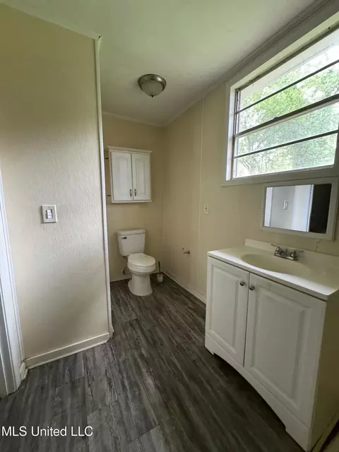 3118 Shirley Dr, Jackson, MS 39212 photo 10