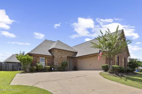 111 Emerald Dr, Brandon, MS 39047