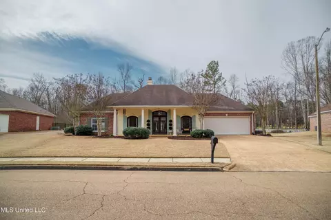 183 Woodlands Green Dr, Brandon, MS 39047