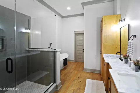 Bath - 7243 N Highway 433, Benton, MS 39039 photo 1 of 9