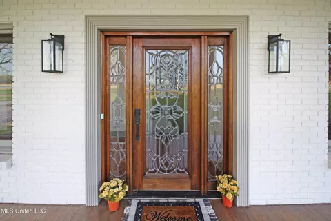 Entry Way - 7243 N Highway 433, Benton, MS 39039 photo 1 of 4