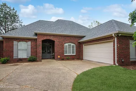 714 Waters Dr, Madison, MS 39110