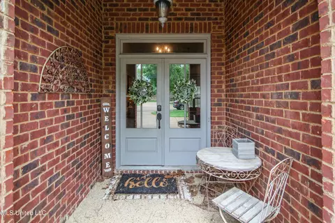 Exterior - 714 Waters Dr, Madison, MS 39110 photo 3 of 8