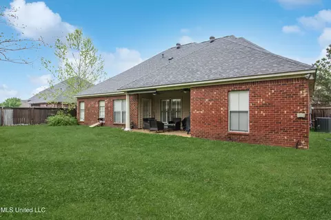 Exterior - 714 Waters Dr, Madison, MS 39110 photo 7 of 8