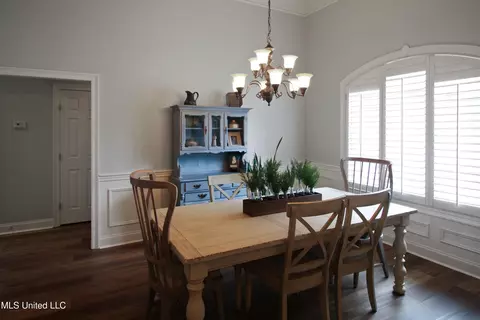 Dining - 714 Waters Dr, Madison, MS 39110 photo 1 of 2