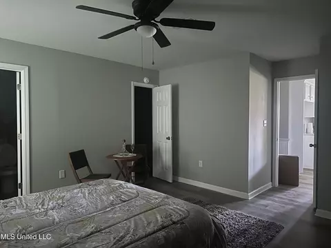 Bedroom - 104 Live Oak Ln, Brandon, MS 39047 photo 5 of 7