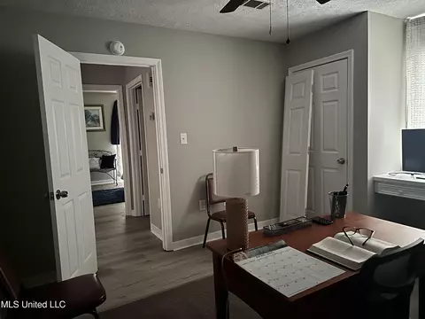 Other - 104 Live Oak Ln, Brandon, MS 39047 photo 5 of 11