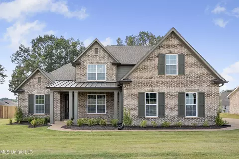 13697 River Grove Ln, Olive Branch, MS 38654