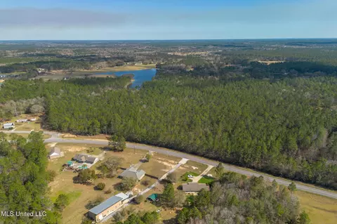 Rocky Hill Dedeaux Road, Kiln, MS 39556