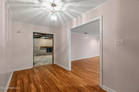 Entry Way - 41 Todd Rd, Sumrall, MS 39482 photo 2 of 4