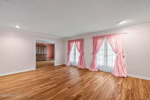 Living - 41 Todd Rd, Sumrall, MS 39482 photo 6 of 10