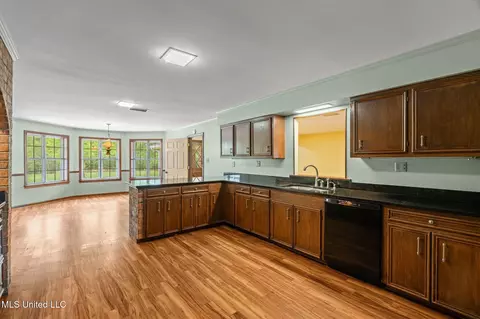 Kitchen - 41 Todd Rd, Sumrall, MS 39482 photo 2 of 3