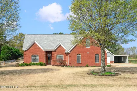 Exterior - 1923 W Lamar Pl, Hernando, MS 38632 photo 10 of 13