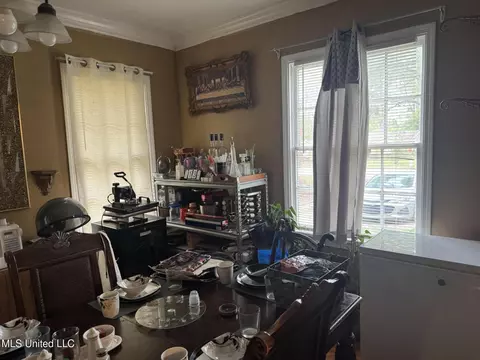 Dining - 3923 Azalea Dr, Jackson, MS 39206 photo 1 of 1