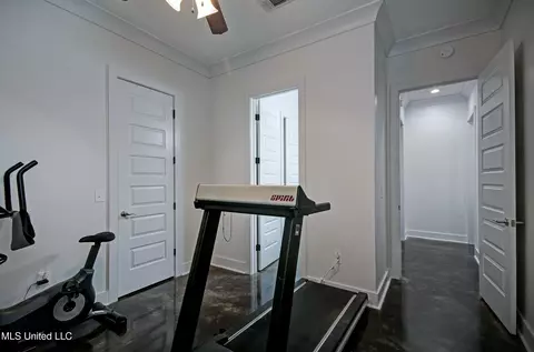 Entry Way - 421 Ashleigh Ct, Brandon, MS 39042 photo 4 of 5