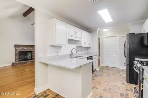 8132 Curry Rd, Biloxi, MS 39532 photo 5