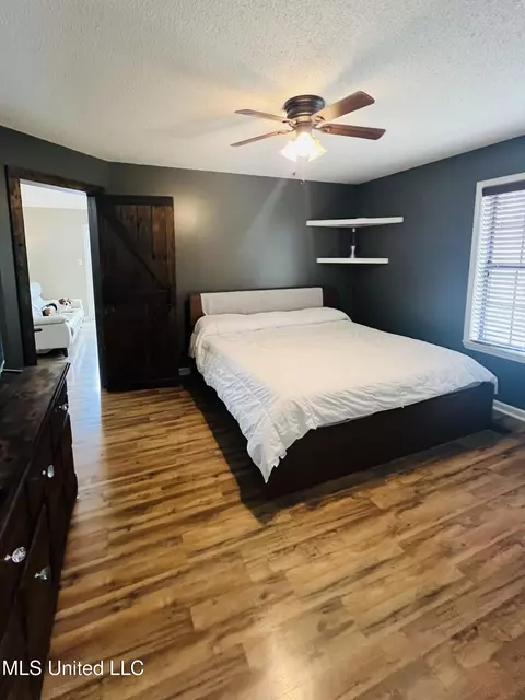 Bedroom - 3211 Snow Downs Rdg, Hernando, MS 38632 photo 1 of 2