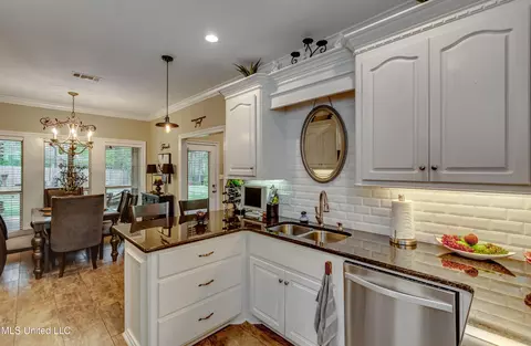 222 Ashton Way, Brandon, MS 39047 photo 9
