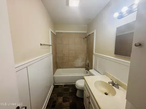 3084 Oak Forest Dr, Jackson, MS 39212 photo 11