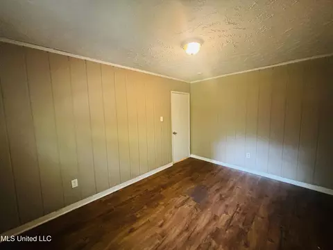 3084 Oak Forest Dr, Jackson, MS 39212 photo 8