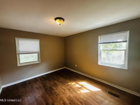 3084 Oak Forest Dr, Jackson, MS 39212 photo 17