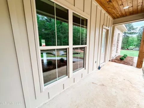628 Mullican Rd, Florence, MS 39073 photo 6