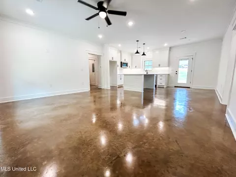 628 Mullican Rd, Florence, MS 39073 photo 8