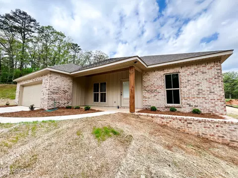 628 Mullican Rd, Florence, MS 39073 photo 2