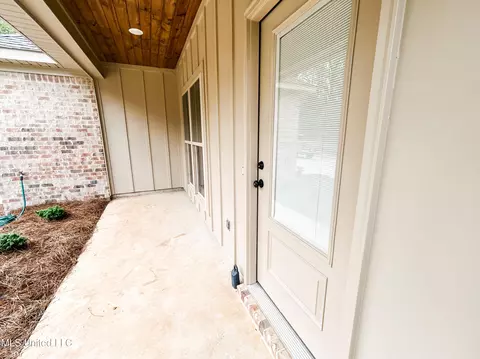 628 Mullican Rd, Florence, MS 39073 photo 3