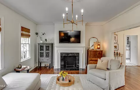 Living - 617 Seneca Ave, Jackson, MS 39216 photo 1 of 5