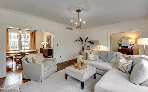 Living - 617 Seneca Ave, Jackson, MS 39216 photo 3 of 5
