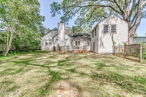 Exterior - 617 Seneca Ave, Jackson, MS 39216 photo 6 of 12