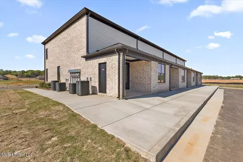 Other - 723 Bolivar Dr, Hernando, MS 38632 photo 4 of 5