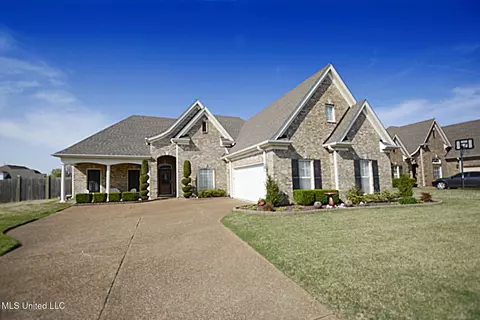 2834 Malabar Pl, Southaven, MS 38672
