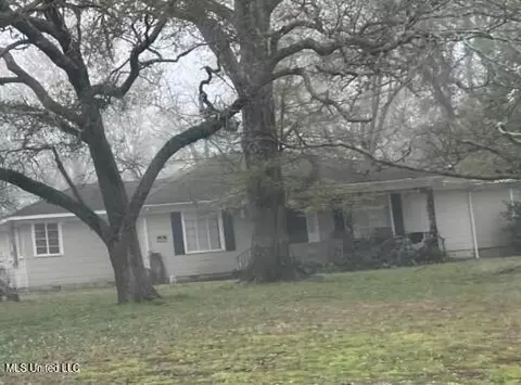 1601 Raymond Rd, Jackson, MS 39204