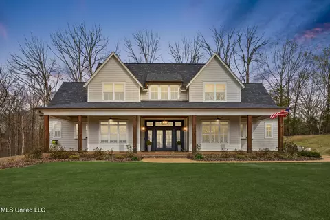 2848 S Cypress Lake Dr, Olive Branch, MS 38654