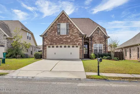 17005 Sago Dr, D'iberville, MS 39540