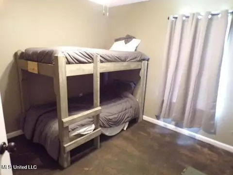 Bedroom - 5521 Dubbs Rd, Dundee, MS 38626 photo 4 of 4