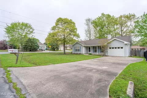 Exterior - 9727 Pokai St, Diamondhead, MS 39525 photo 4 of 10