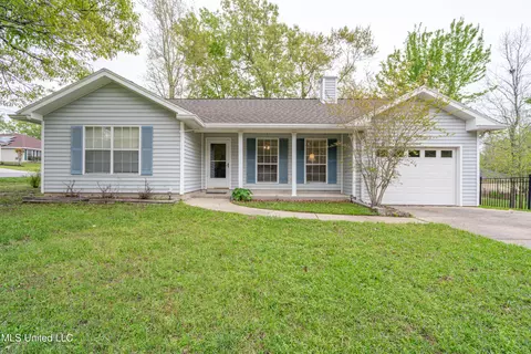 9727 Pokai St, Diamondhead, MS 39525