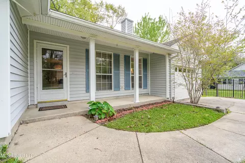 Exterior - 9727 Pokai St, Diamondhead, MS 39525 photo 6 of 10