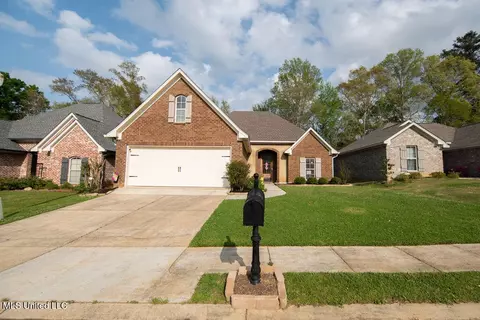 2039 Pebble Creek Dr, Brandon, MS 39042