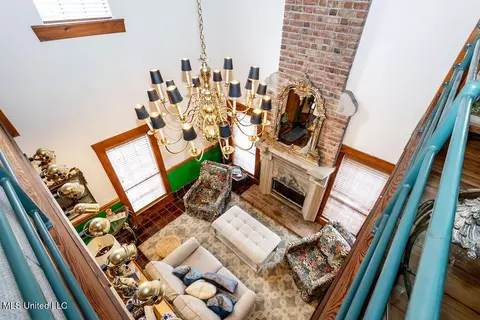 Living - 1506 Greymont Ave, Jackson, MS 39202 photo 5 of 6