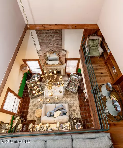 Living - 1506 Greymont Ave, Jackson, MS 39202 photo 6 of 6