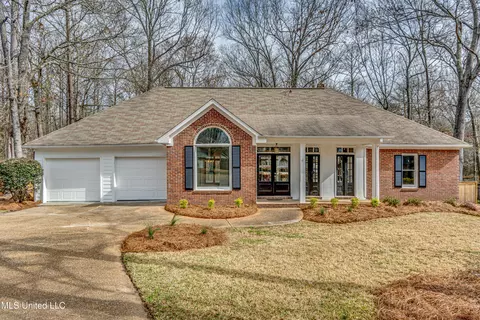 151 Oakmont Dr, Madison, MS 39110