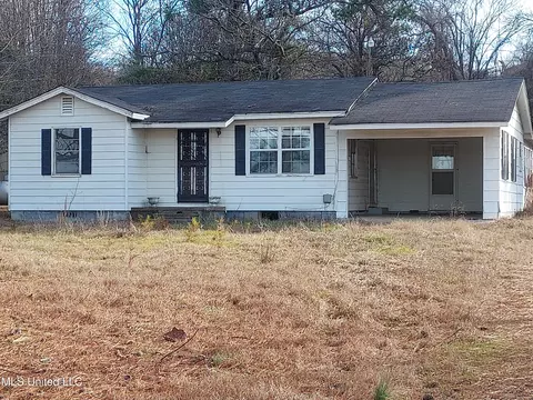 3684 Ms-35, Charleston, MS 38921