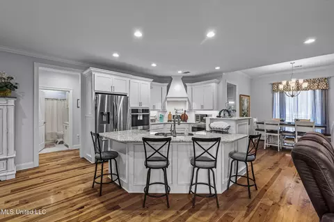 Kitchen - 153 Shore View Dr, Madison, MS 39110 photo 1 of 6