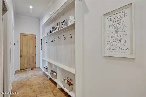 Entry Way - 308 Partridge Cv, Brandon, MS 39047 photo 3 of 4