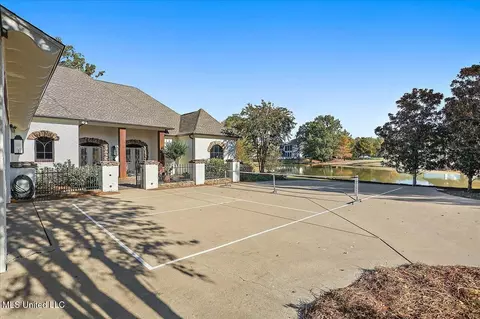 Exterior - 308 Partridge Cv, Brandon, MS 39047 photo 5 of 20